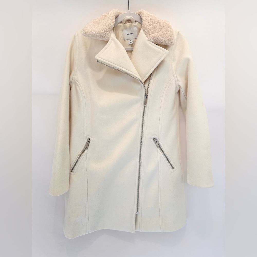 Old Navy Cream Teddy Jacket with Zip Pockets